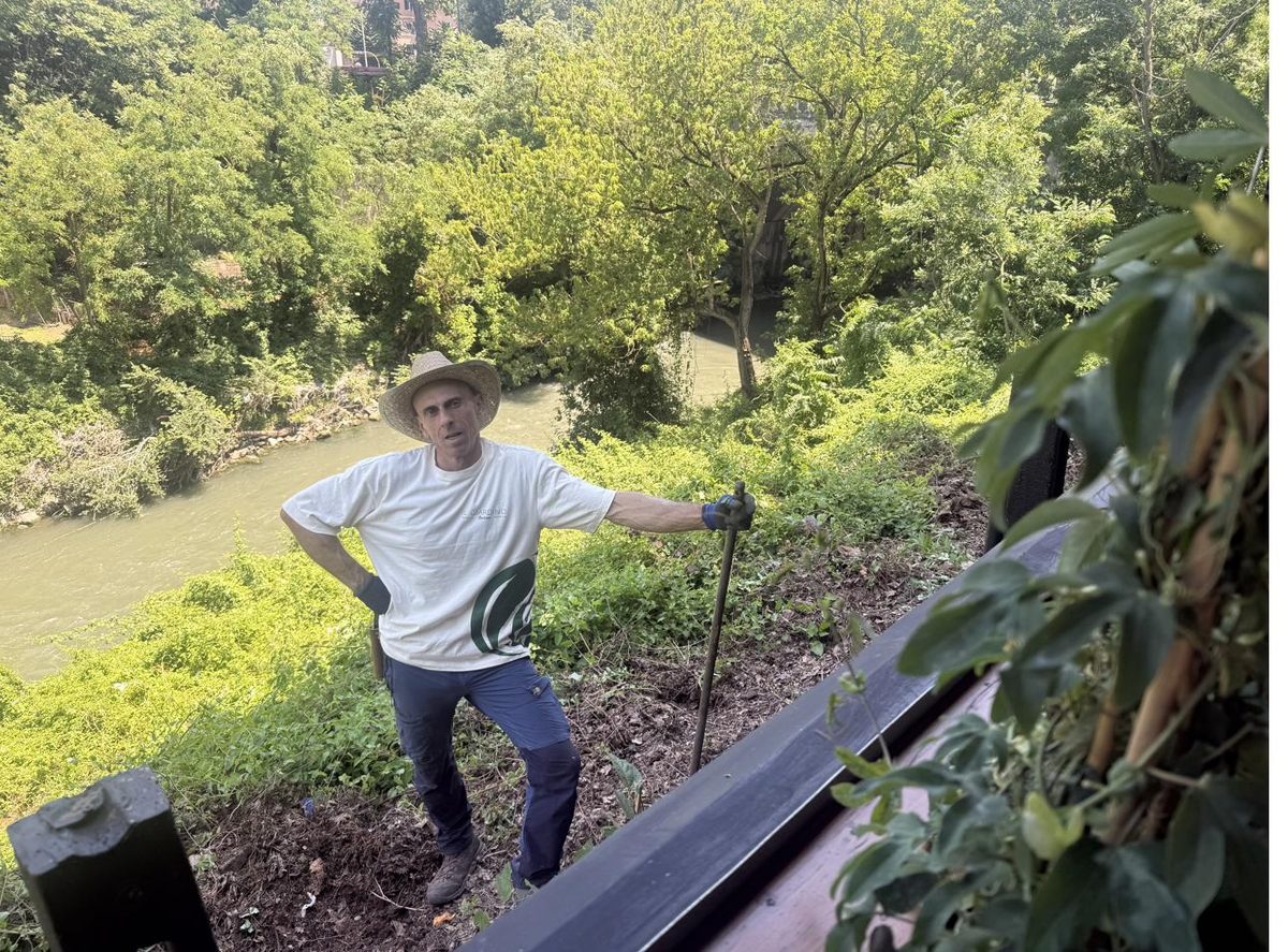 La vegetazione dell'Aniene vista dal Giardino