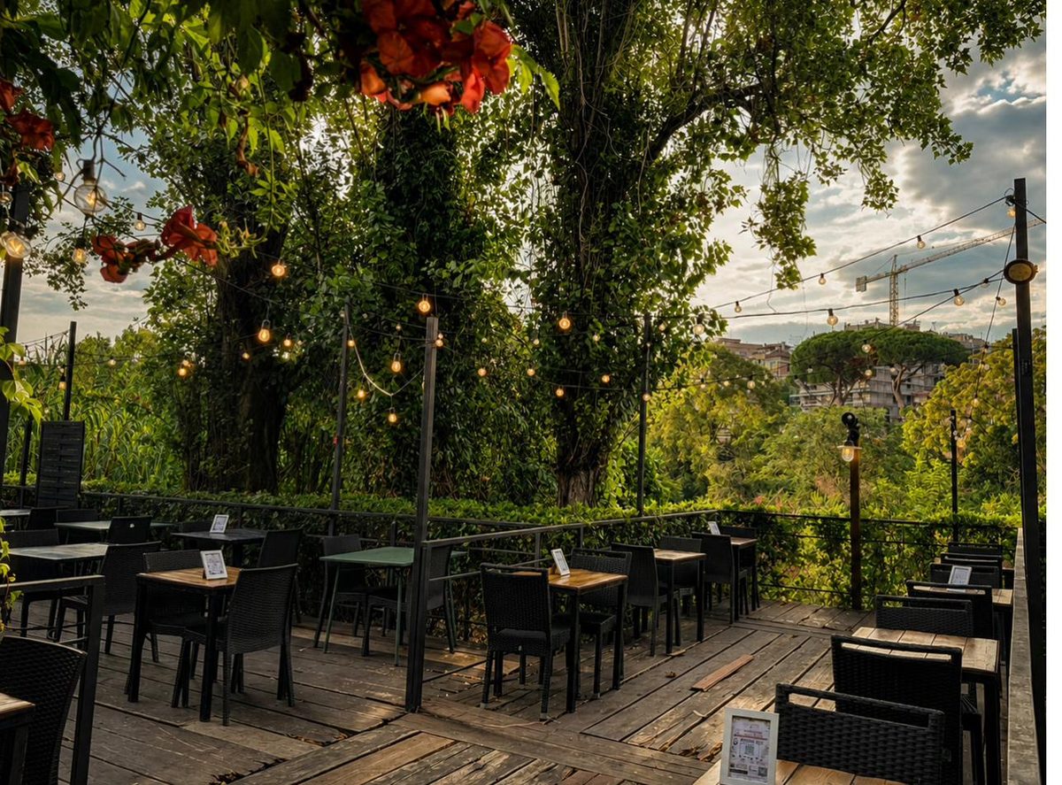 La terrazza affacciata sul verde